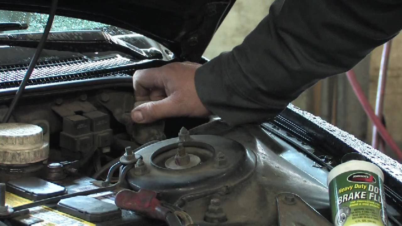 take-care-of-clutch-fluid-during-a-change.jpeg?38152a8cdd48756ba761fdd0d53c79e4