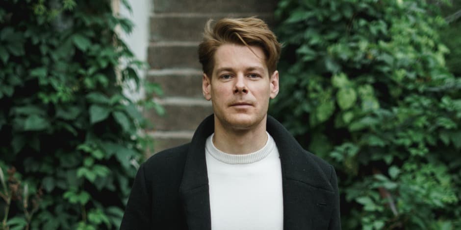 11.21 AURIMAS BAČINSKAS ACOUSTIC. POP/ ROCK // KOLONADA