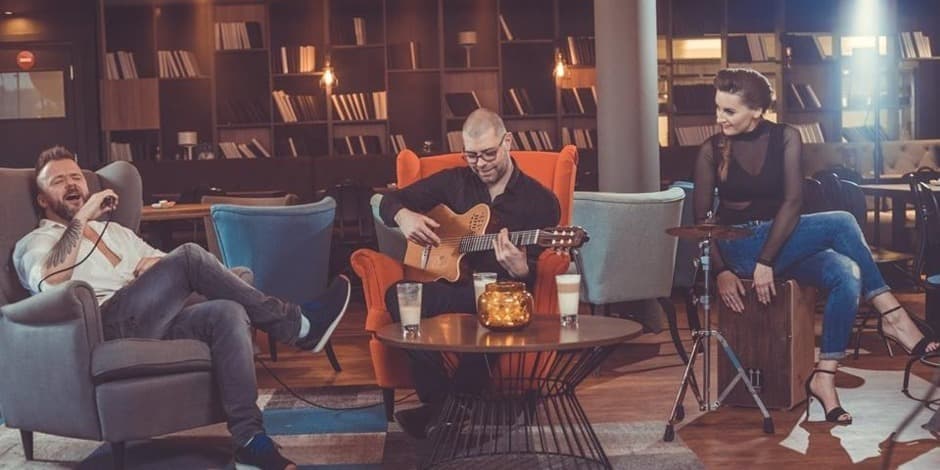 DAGNA ACOUSTIC TRIO / KOLONADA