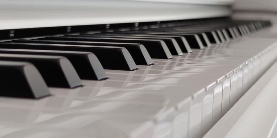 XXV fortepijoninių ansamblių festivalis  „Šokių pasaulyje“