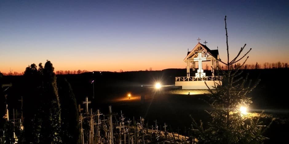 Kryžių kalnas – kovo 11-osios pranašas