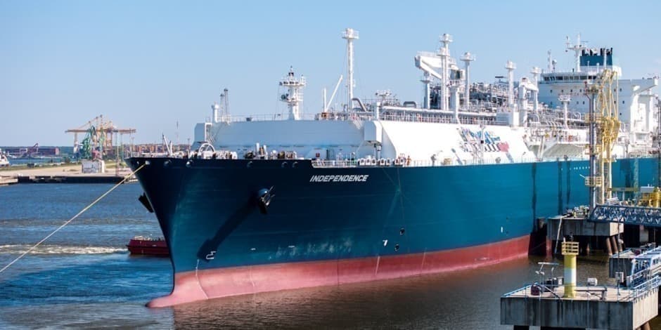 Uostas atveria duris: Klaipėdos SGD terminalo laivo-saugyklos „Independence“ apžiūrėjimas iš kelto