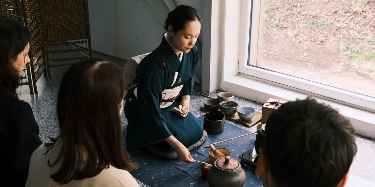 Pre-holiday matcha tea ceremony with Japanese host Ayano Honda (Kaunas)