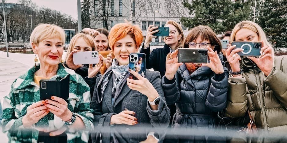 UŽVEDANTYS FOTOKURSAI TELEFONU IPHONE, SAMSUNG IR KITIEMS