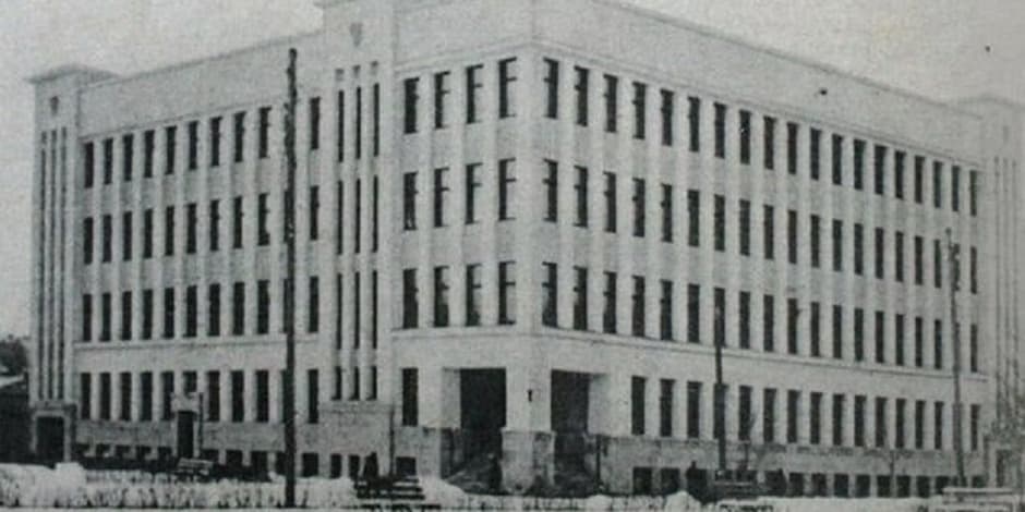 TRYS GATVĖS: VYTAUTO PROSPEKTAS, DONELAIČIO ir LEONO SAPIEGOS GATVĖS