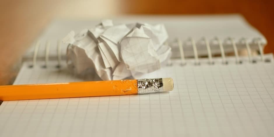 The Pros and Cons of Buying Essays Online: An Informed Perspective for Academic Growth