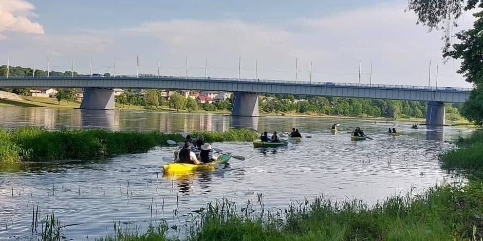 Plaukimas baidarėmis Nemunu per Kauną