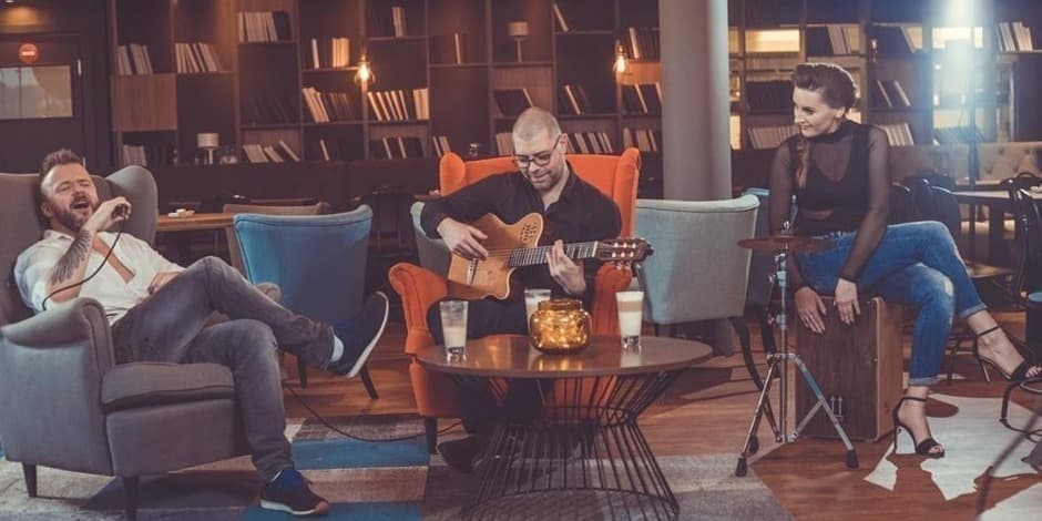 DAGNA ACOUSTIC TRIO. KOVERIAI // KOLONADA